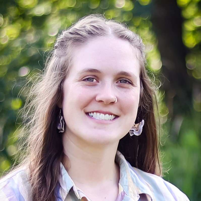 Macroinvertebrate Taxonomist Abbie Clasgens | EnviroScience : EnviroScience